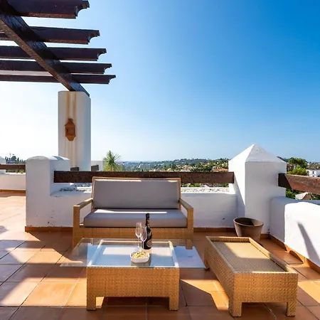 Apartamento Tortugas - Luxury Penthouse With Sea Views & Jacuzzi Marbella