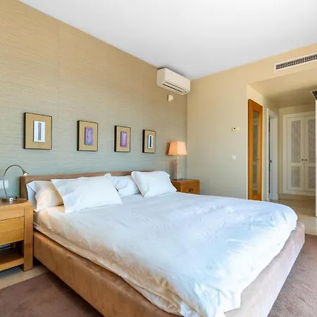 Tortugas - Luxury Penthouse With Sea Views & Jacuzzi 마르베야